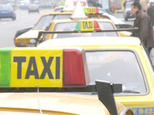 Aeroportul Kogălniceanu a emis 3 autorizaţii pentru taximetrişti